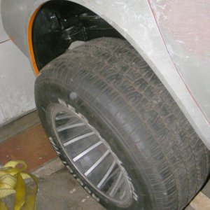 sticking out tire3.jpg
