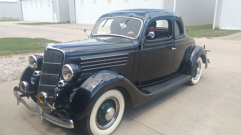 35 Ford coupe.jpg