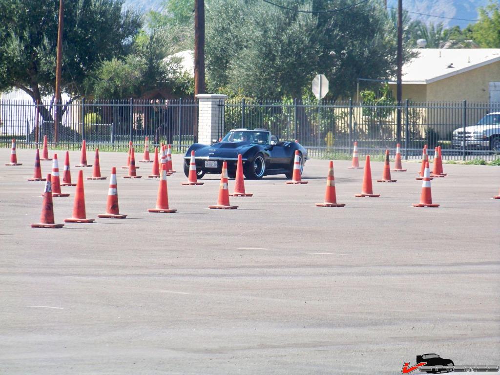 Autocrossing on  Sunday 3-14-10 035.JPG