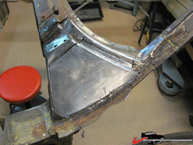 lower windshield 9 (Small).JPG